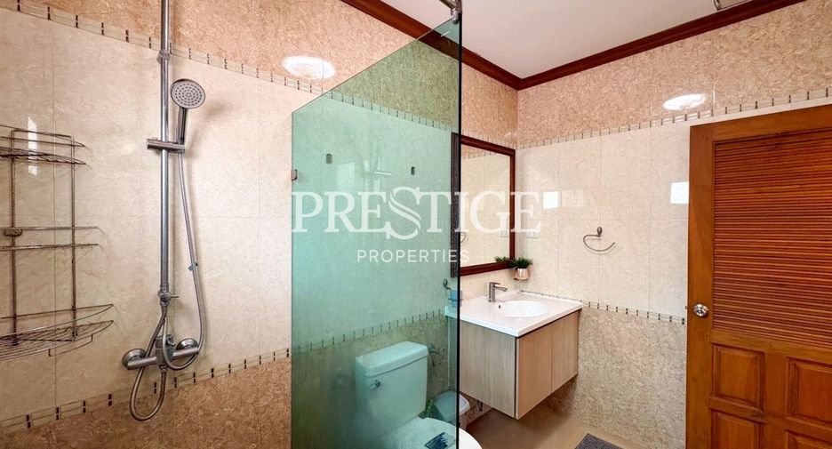 For rent 4 ベッドルーム house in Bang Lamung, Chonburi