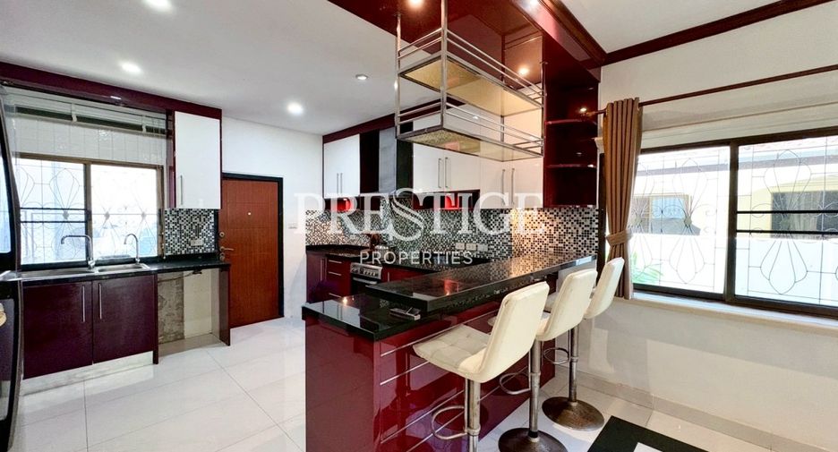 For rent 4 ベッドルーム house in Bang Lamung, Chonburi