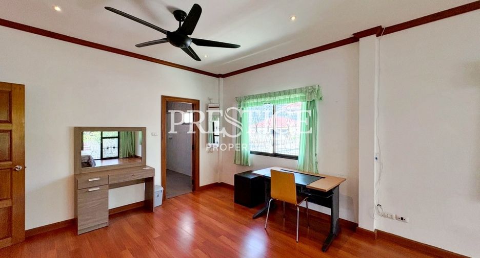 For rent 4 ベッドルーム house in Bang Lamung, Chonburi