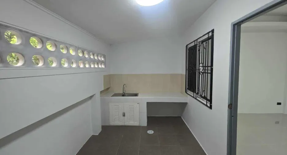 For sale 2 bedrooms townhouse in Mueang Chiang Mai, Chiang Mai