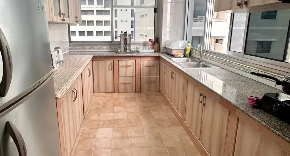 For rent 3 bedrooms condo in Sathon, Bangkok