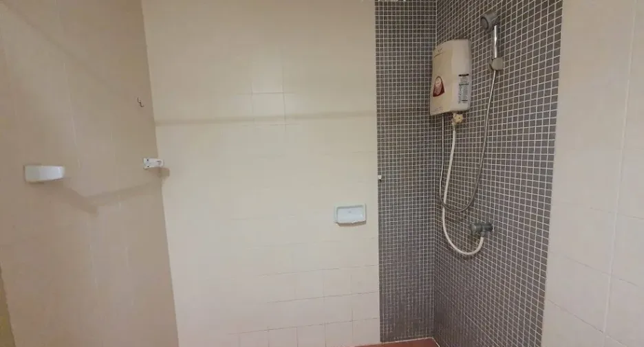 For rent studio condo in Khlong Toei, Bangkok