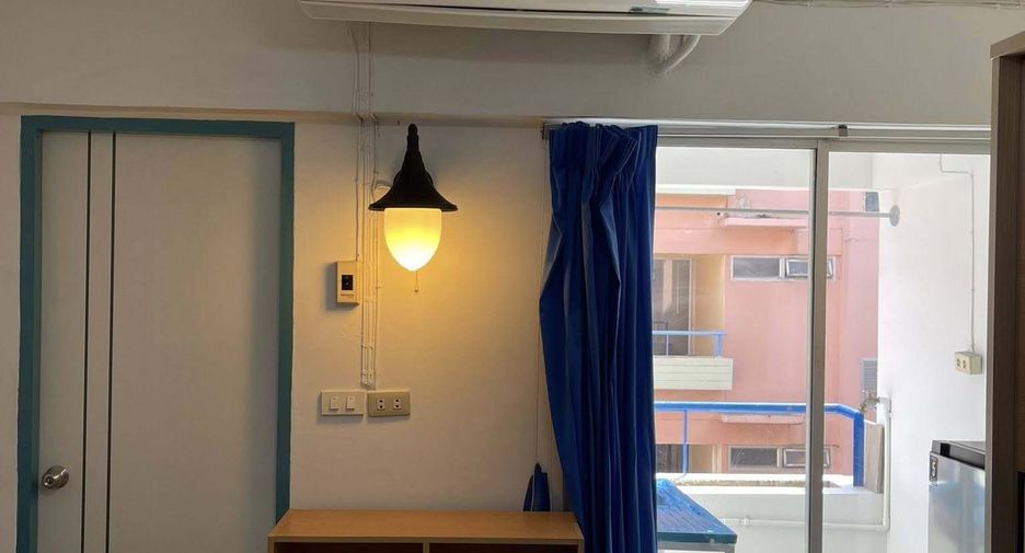 For sale スタジオ condo in Wang Thonglang, Bangkok