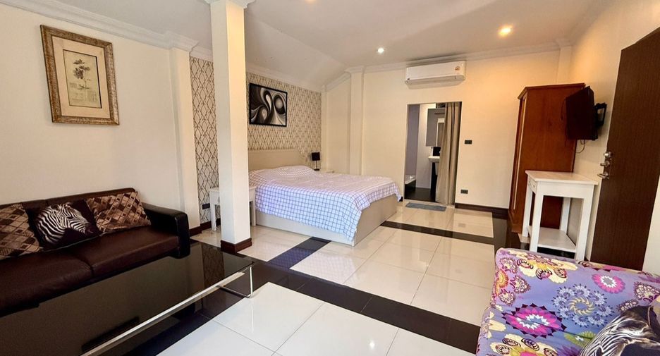Haus zur Miete und zum Kauf mit 5 Zimmer in Bang Lamung, Chonburi