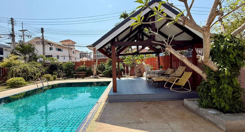 Haus zur Miete und zum Kauf mit 5 Zimmer in Bang Lamung, Chonburi
