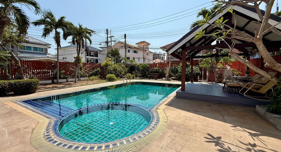 Haus zur Miete und zum Kauf mit 5 Zimmer in Bang Lamung, Chonburi