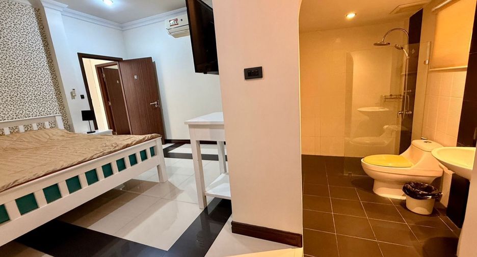 Haus zur Miete und zum Kauf mit 5 Zimmer in Bang Lamung, Chonburi