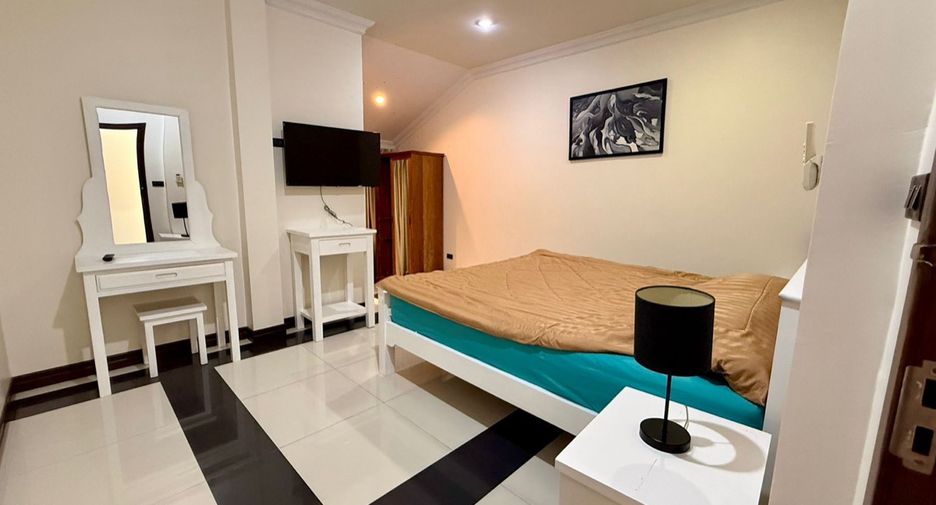 Haus zur Miete und zum Kauf mit 5 Zimmer in Bang Lamung, Chonburi