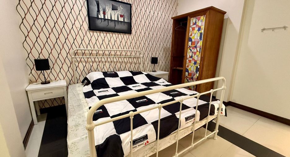 Haus zur Miete und zum Kauf mit 5 Zimmer in Bang Lamung, Chonburi