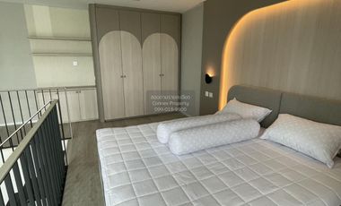 Haus zur Miete mit 4 Zimmer in Saphan Sung, Bangkok