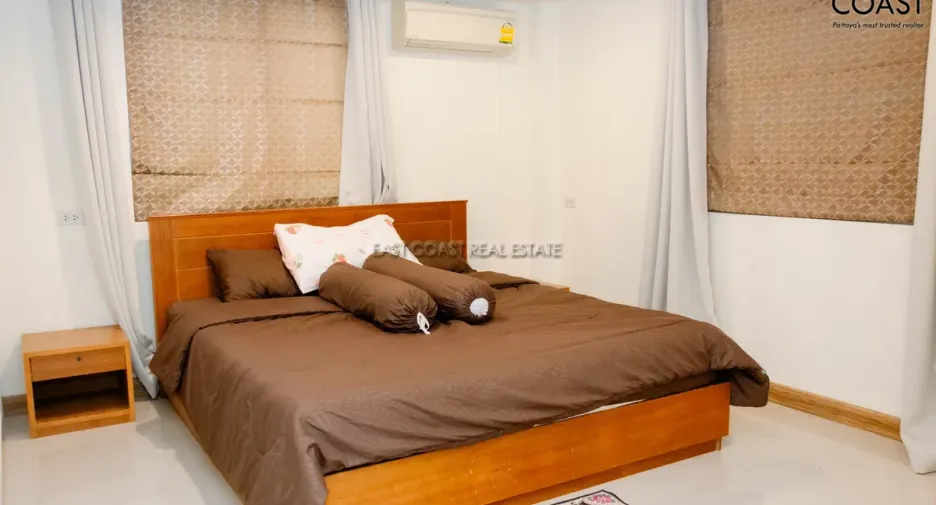For rent and for sale 6 bedrooms house in Bang Lamung, Chonburi