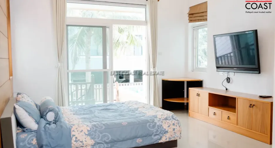 For rent and for sale 6 bedrooms house in Bang Lamung, Chonburi