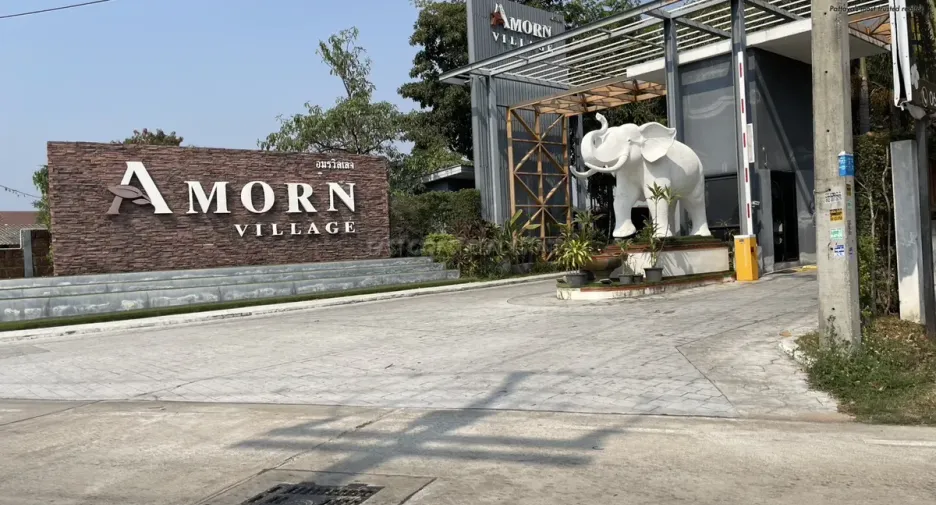 For rent and for sale 6 bedrooms house in Bang Lamung, Chonburi