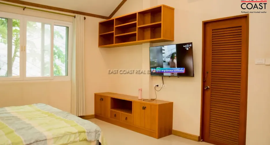 For rent and for sale 6 bedrooms house in Bang Lamung, Chonburi