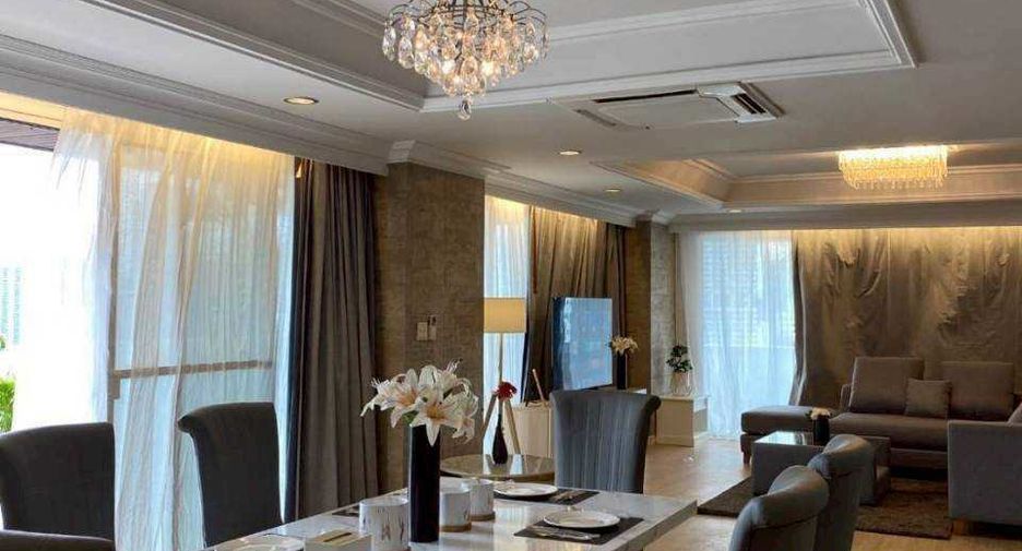 For rent 4 ベッドルーム condo in Watthana, Bangkok