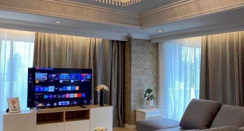 For rent 4 ベッドルーム condo in Watthana, Bangkok