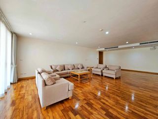 出租 4 卧室 公寓 在 Khlong Toei, 曼谷