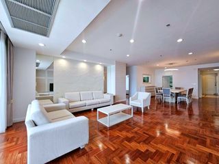 For rent 4 bedrooms condo in Khlong Toei, Bangkok