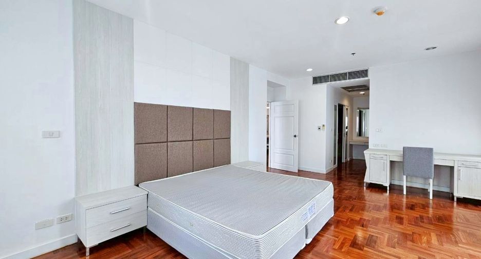 Wohnung zur Miete mit 4 Zimmer in Khlong Toei, Bangkok