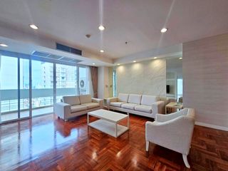 For rent 4 bedrooms condo in Khlong Toei, Bangkok