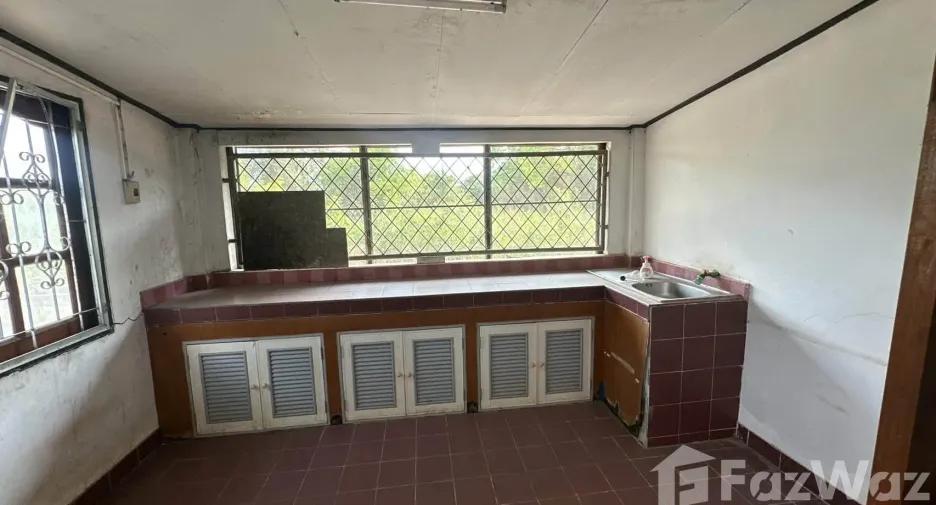 For sale 3 bedrooms house in Mueang Kalasin, Kalasin