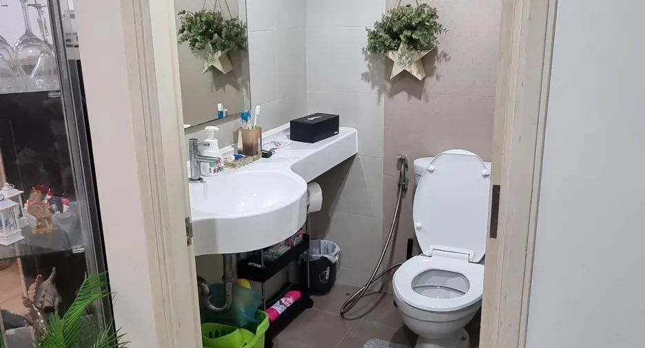 For sale 1 bed condo in Suan Luang, Bangkok