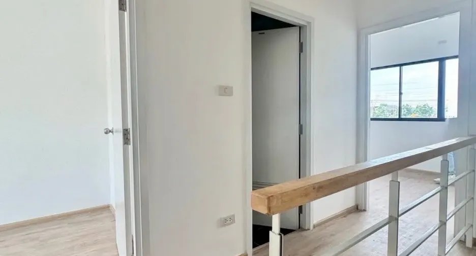 À vendre 2 chambres maison de ville à Mueang Nakhon Ratchasima, Nakhon Ratchasima
