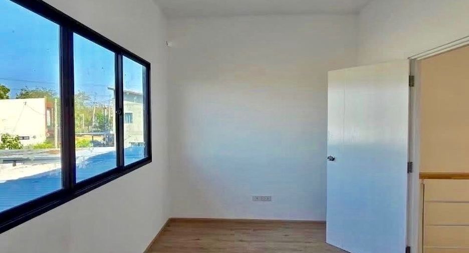 For sale 2 bedrooms townhouse in Mueang Nakhon Ratchasima, Nakhon Ratchasima