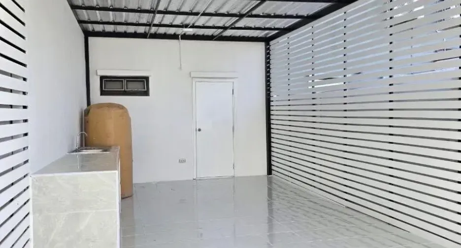 À vendre 2 chambres maison de ville à Mueang Nakhon Ratchasima, Nakhon Ratchasima