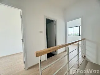 For sale 2 bedrooms townhouse in Mueang Nakhon Ratchasima, Nakhon Ratchasima