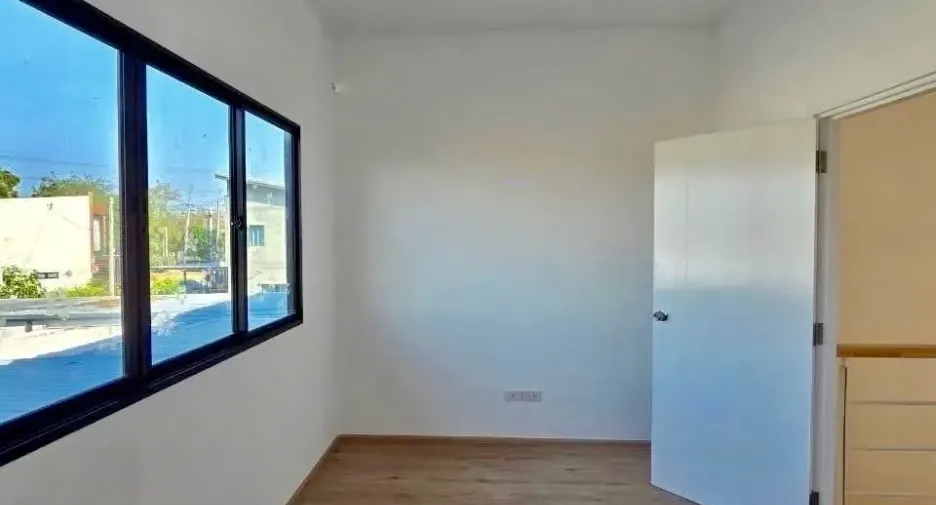 À vendre 2 chambres maison de ville à Mueang Nakhon Ratchasima, Nakhon Ratchasima