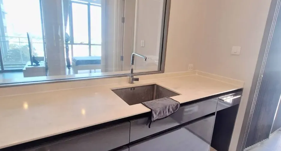 For rent 2 bedrooms condo in Khlong Toei, Bangkok