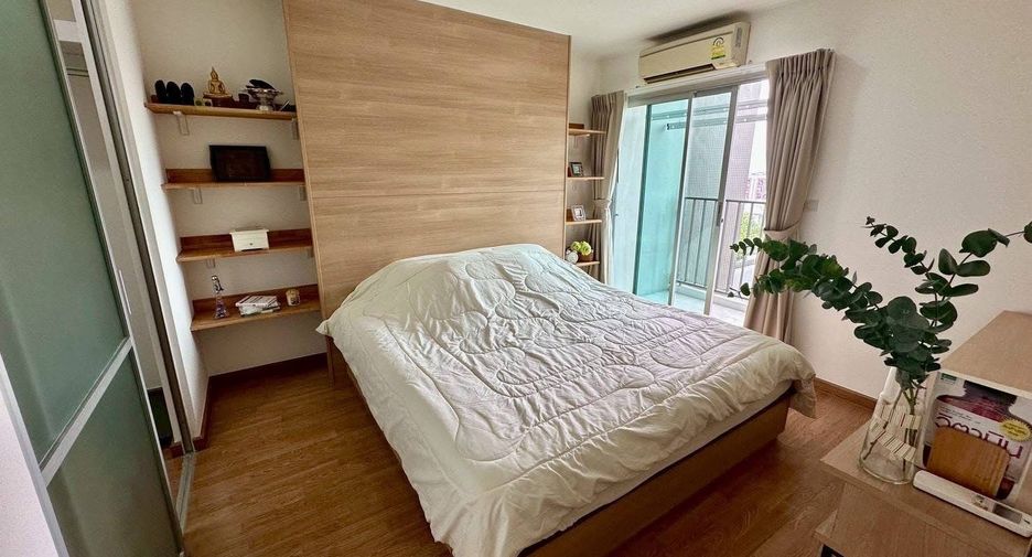 For rent 2 bedrooms condo in Phaya Thai, Bangkok
