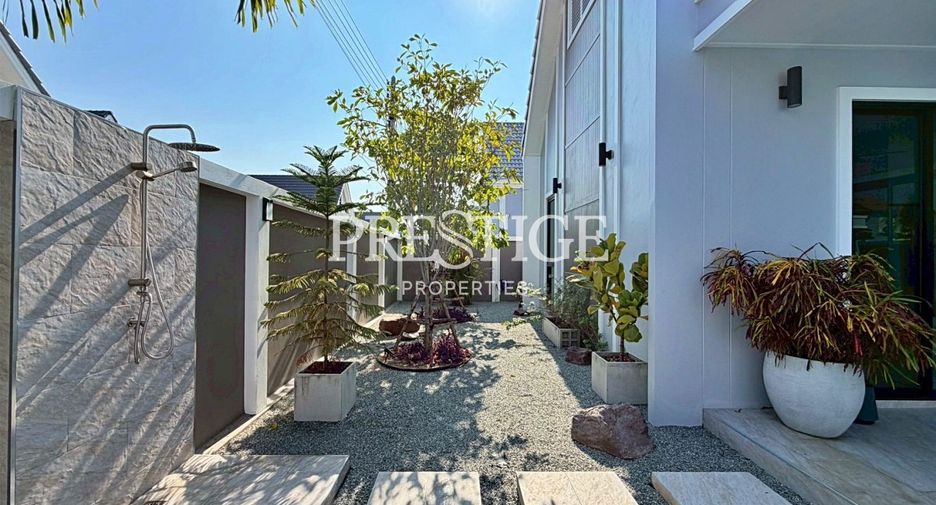 Haus zum Kauf mit 4 Zimmer in Bang Lamung, Chonburi