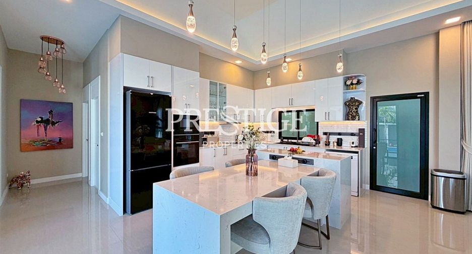 Haus zum Kauf mit 4 Zimmer in Bang Lamung, Chonburi