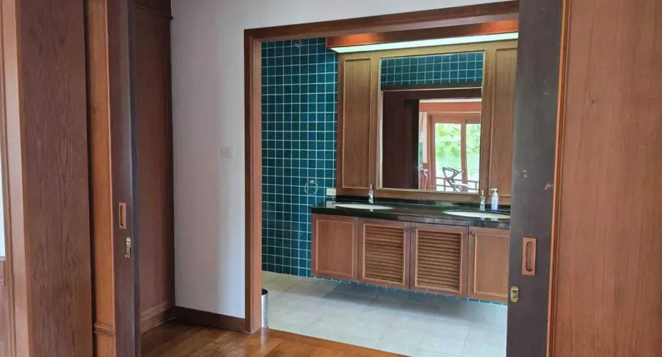 For sale 4 ベッドルーム villa in Mueang Phuket, Phuket