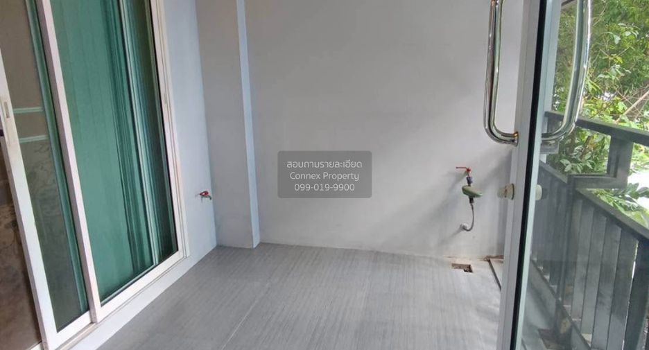 For sale 1 bed condo in Phra Khanong, Bangkok