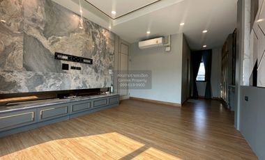 For sale 4 bedrooms house in Sai Mai, Bangkok