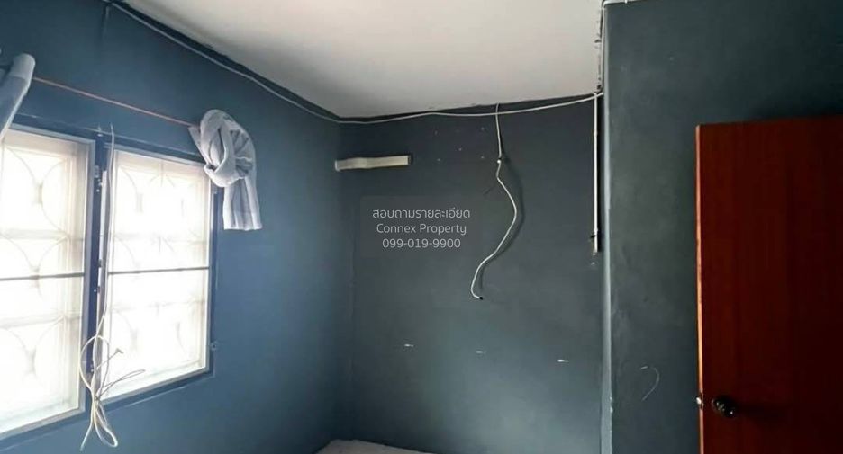 For sale 2 bedrooms townhouse in Mueang Samut Prakan, Samut Prakan