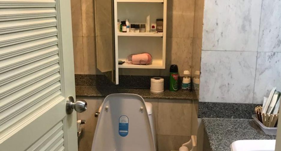 For sale 1 bed condo in Pathum Wan, Bangkok