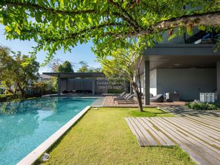 For sale 4 bedrooms house in Mueang Nonthaburi, Nonthaburi