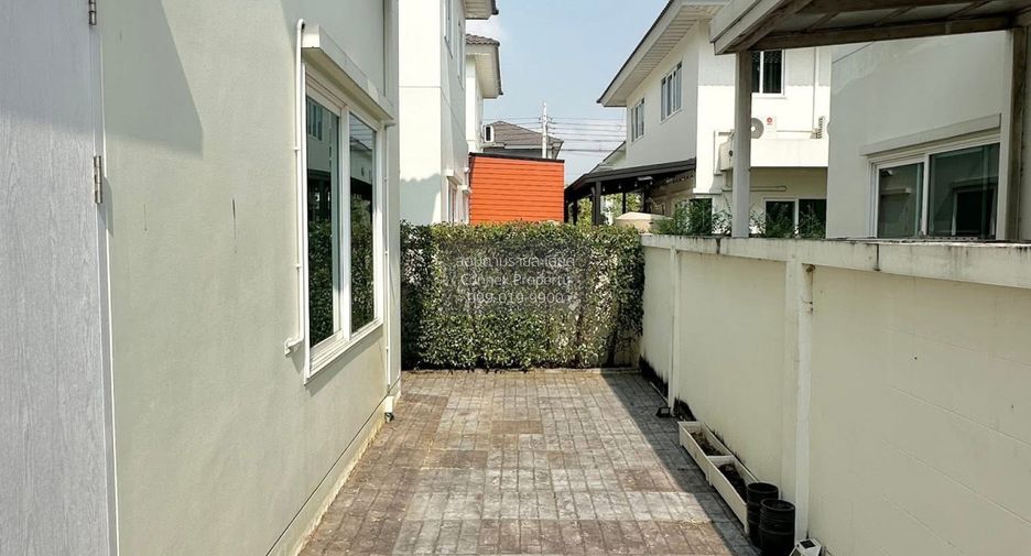 For sale 3 ベッドルーム house in Bang Sao Thong, Samut Prakan
