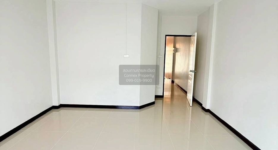 For sale 3 bedrooms townhouse in Bang Bua Thong, Nonthaburi