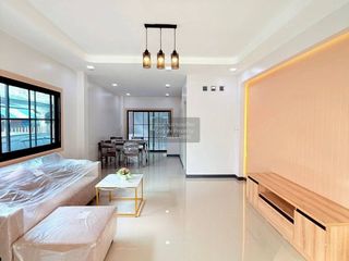 Reihenhaus zum Kauf mit 3 Zimmer in Bang Bua Thong, Nonthaburi