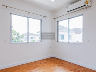 For sale 3 bedrooms house in Mueang Nonthaburi, Nonthaburi