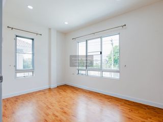 For sale 3 bedrooms house in Mueang Nonthaburi, Nonthaburi