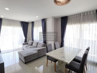 出售 4 卧室 独立屋 在 Lat Krabang, 曼谷