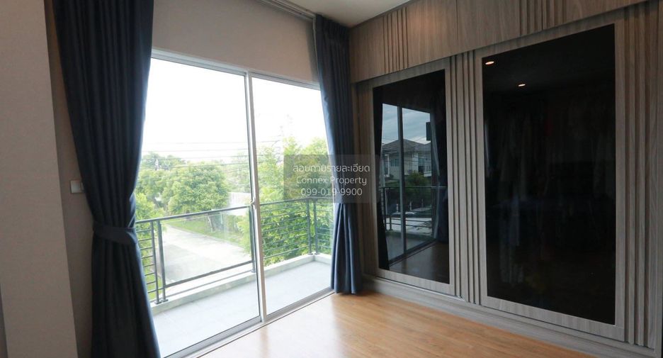 À vendre 4 chambres maison à Lat Krabang, Bangkok