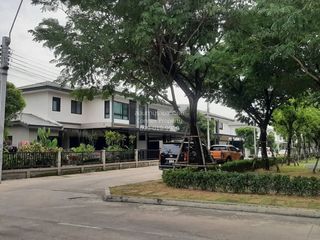 For sale 5 bedrooms house in Khlong Sam Wa, Bangkok