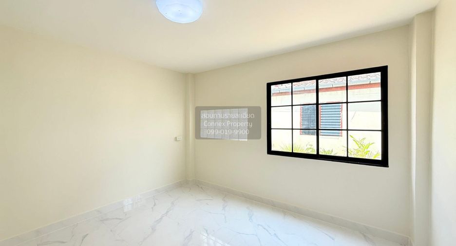 For sale 3 bedrooms townhouse in Khlong Sam Wa, Bangkok